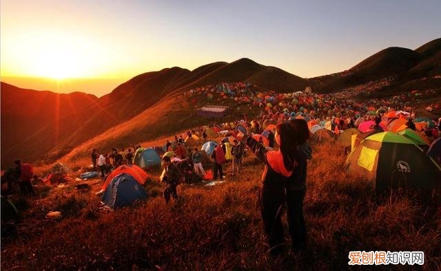 武功山在哪里?位于中国江西省中西部