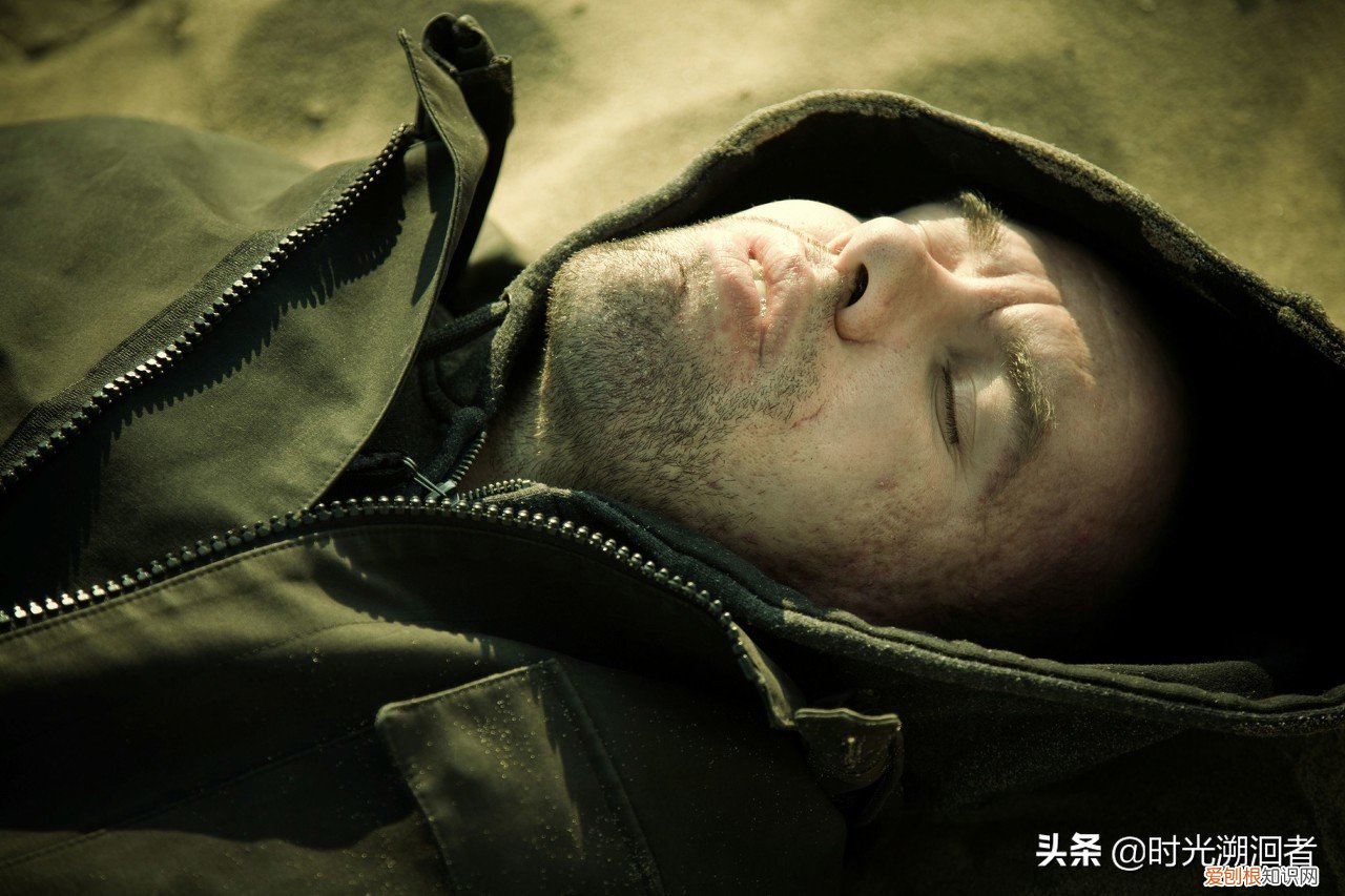 南康白起跳江事件是真的吗？南康白起跳江事件原因