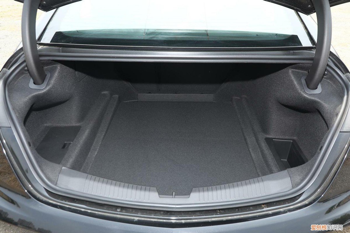 适合年轻人的B级豪车，价格厚道 凯迪拉克ct5最新价格2022