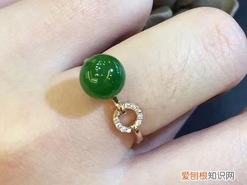 戴玉有什么好处？附：坚持戴玉镯的3大好处