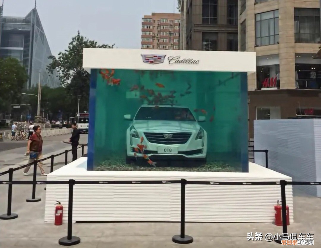 凯迪拉克追高铁事件是真实的吗?事件视频系拼接,都是假的