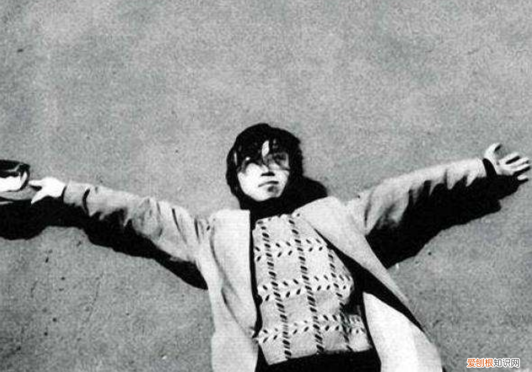 海子为什么卧轨?他死后,他的挚友也突然离世