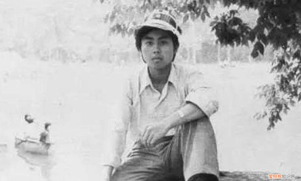 海子为什么卧轨?他死后,他的挚友也突然离世