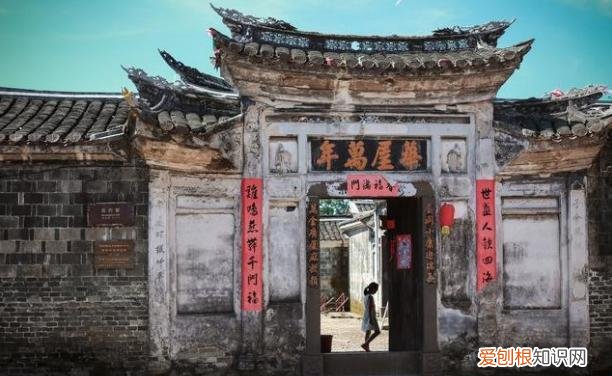 床头朝哪个方向好旺财？老人说“南首富贵，北首亡”