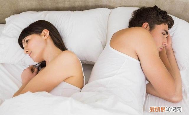 男生喜欢压女生身上是什么意思呢？爱是装不出来的