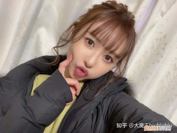条件优秀但依然是不温不火 小花暖怎么样？