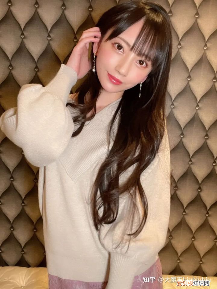 条件优秀但依然是不温不火 小花暖怎么样?