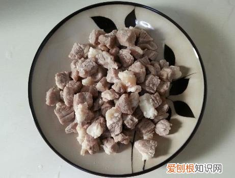 否则等于毁了一锅肉 炖牛肉最忌讳两种佐料