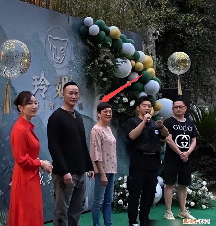 郑恺老婆苗苗原名叫什么