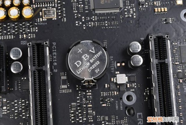 电脑开不了机怎么办？教你几个傻瓜式自救方法