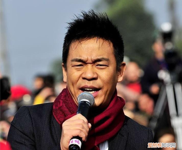 26岁春晚走红,53岁未婚没孩子 孙浩的个人资料