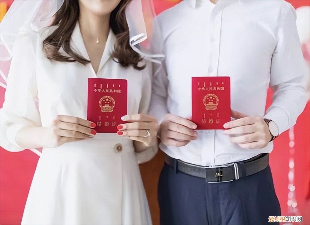 领结婚证需要准备什么资料什么证件？附：结婚证办理流程指南