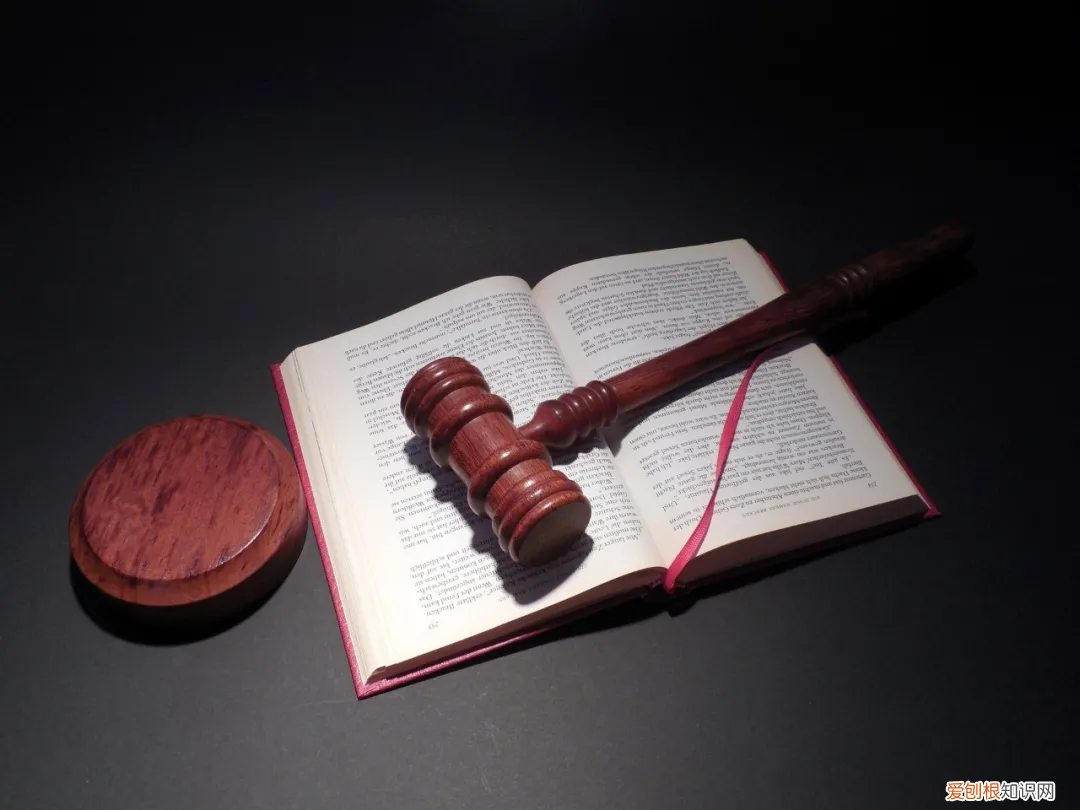 起诉状这样写,简单、准确还免费 起诉书怎么写?