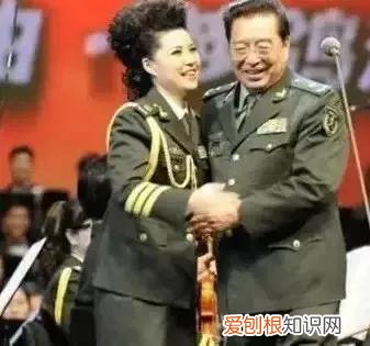 李双江和蒋英有男女之间的关系吗?附:李双江情史里的三个女人