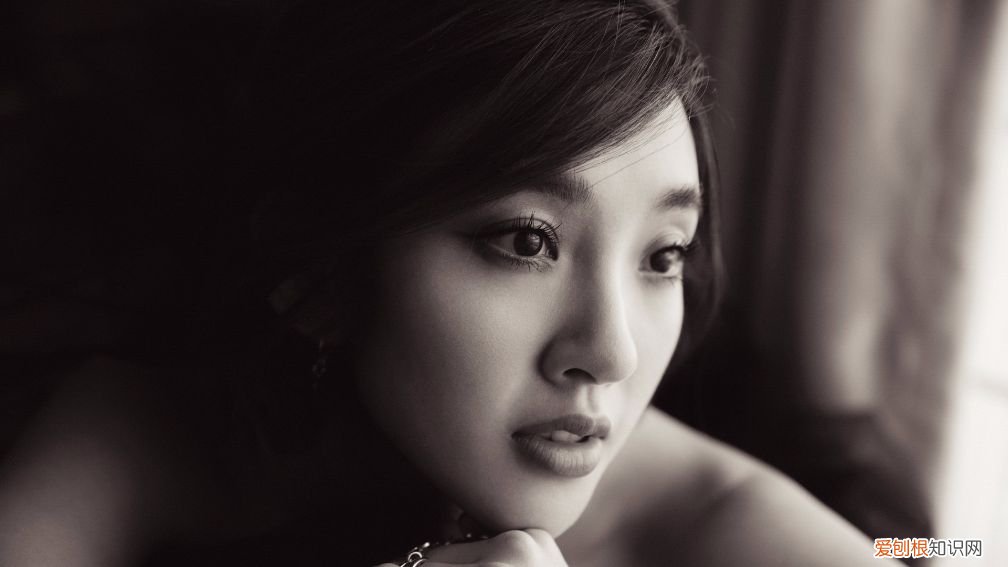 唐艺昕张若昀什么时候在一起的？两人的相识过程更奇葩