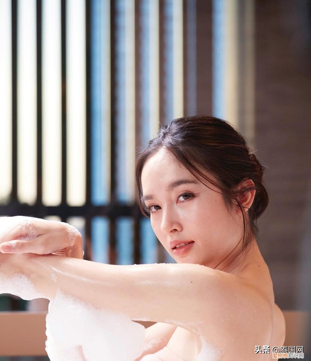 poyd宝儿还是男儿身吗？她比真正的女人还美