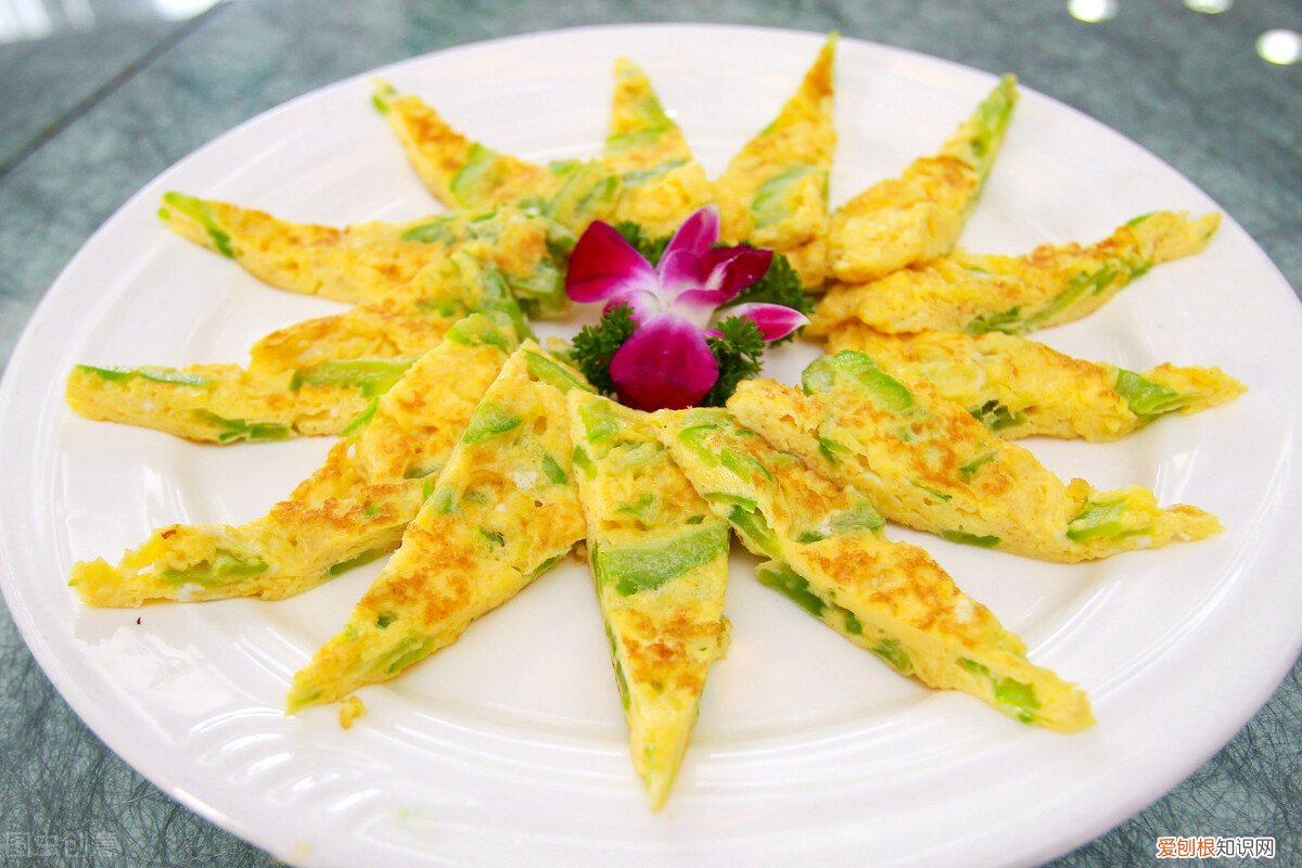 教你三招,翠绿好吃又不苦 苦瓜怎么炒好吃又不苦