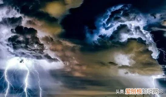 火山爆发恒星相撞人类被毁灭？ 2022年最吓人的预言