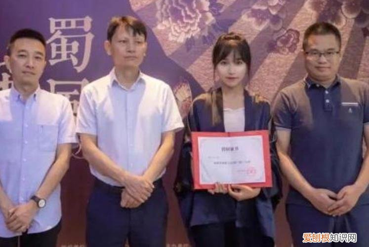 李子柒家到底住在哪里？李子柒“豪宅”全景曝光