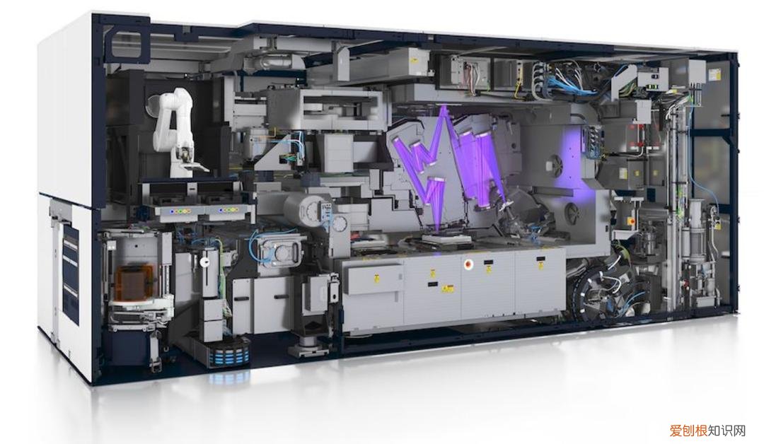 被卡脖子的光刻机，到底厉害在哪里? 光刻机是干什么用的