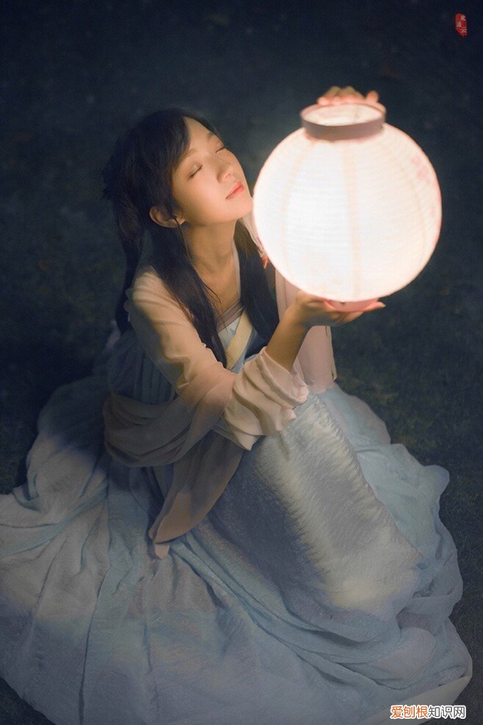 1首古典诗词里的名句,美到窒息的古典诗句