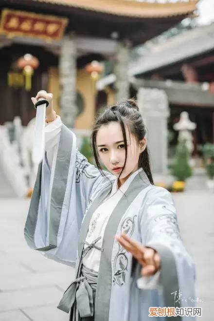 1首古典诗词里的名句,美到窒息的古典诗句