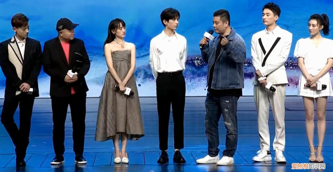 剧中喝醉酒的璇玑给司凤告白 袁冰妍成毅醉酒事件