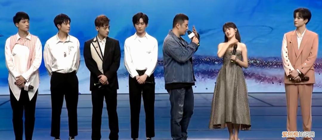 剧中喝醉酒的璇玑给司凤告白 袁冰妍成毅醉酒事件