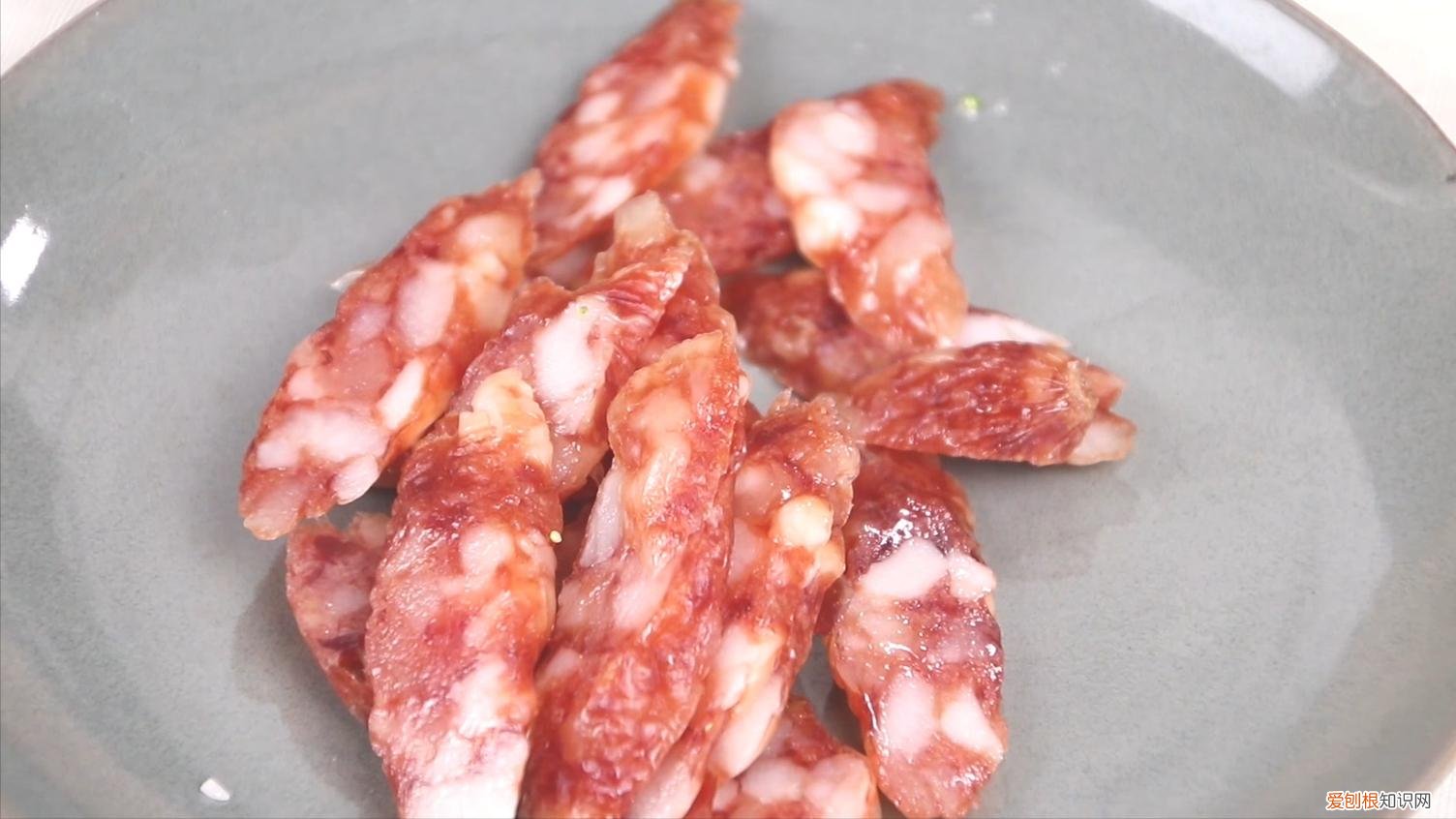 学会这个绝密方法,一人一口太解馋 煲仔饭的正宗做法