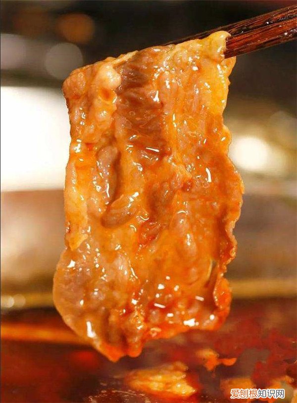 肥牛是什么肉做的？它到底是牛的哪块肉呢？