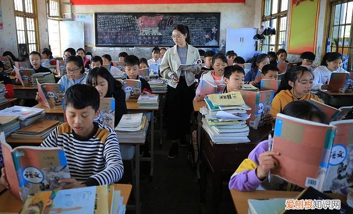 骰子shai还是tou怎么读？是读作“tóu zi”