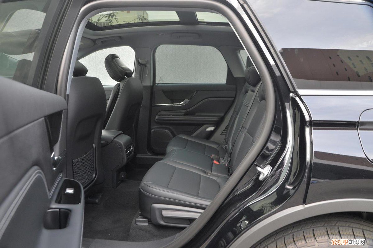 林肯冒险家多少钱落地?售价区间为24.68-34.58万元