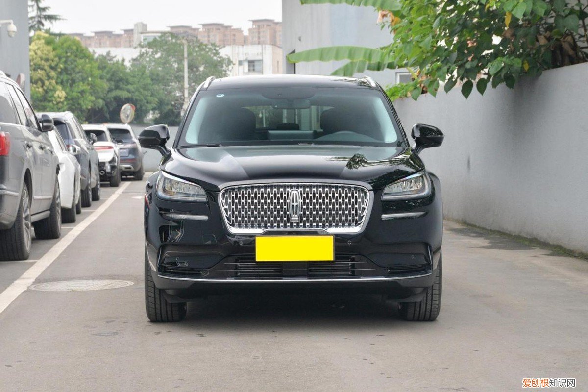 林肯冒险家多少钱落地?售价区间为24.68-34.58万元