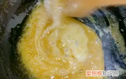 花生芝麻糖做法，黑芝麻花生馅料的做法