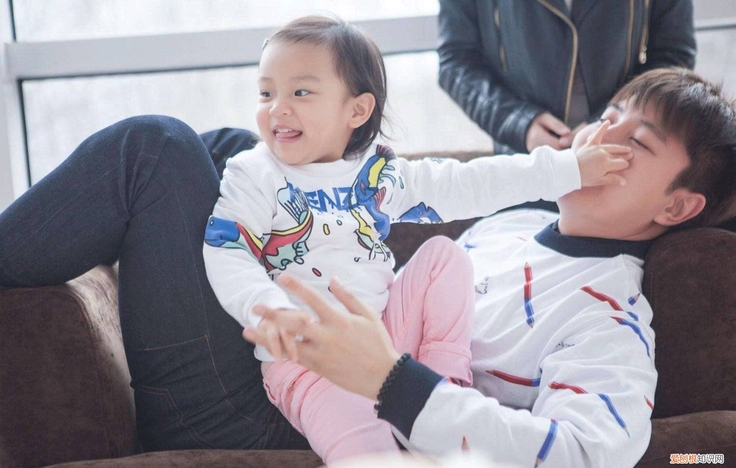 离婚后争议不断 李小璐事件来龙去脉