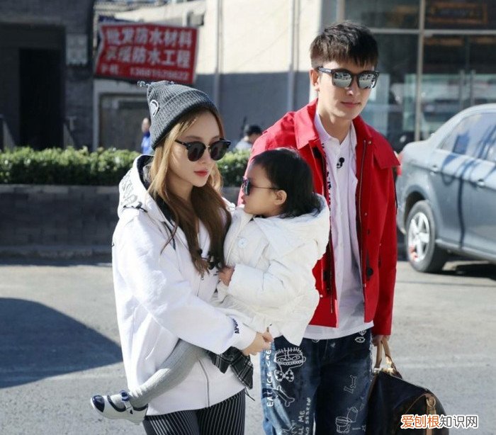 离婚后争议不断 李小璐事件来龙去脉