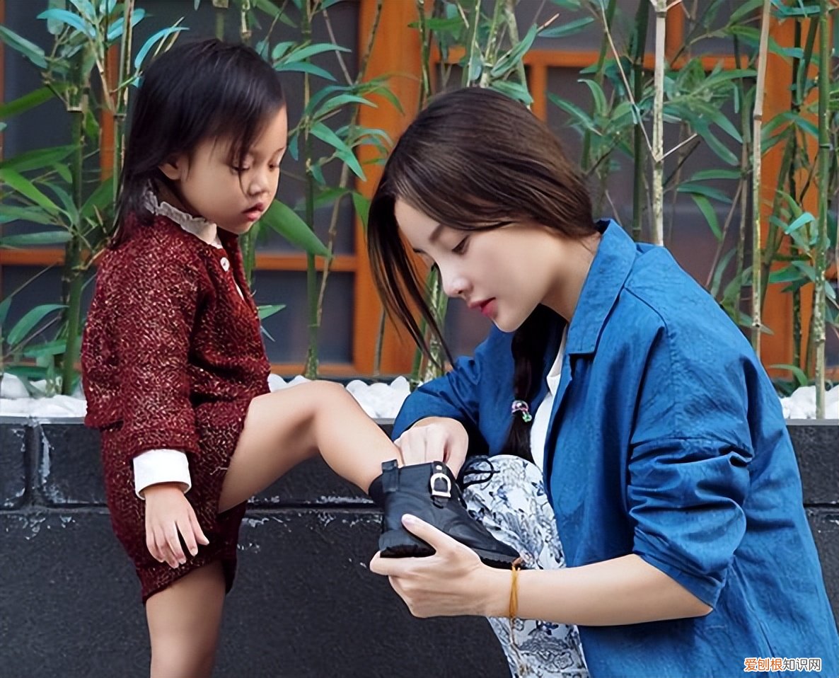 离婚后争议不断 李小璐事件来龙去脉