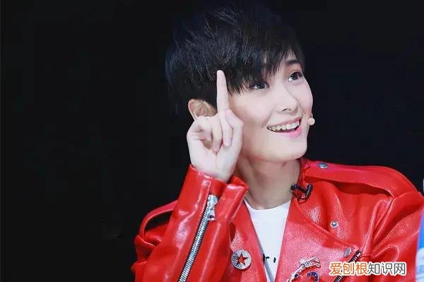 李宇春嫁78岁外国富翁婚礼？谣言已传两年