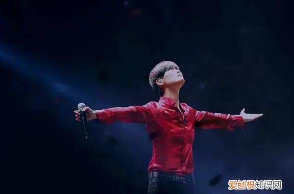 李宇春嫁78岁外国富翁婚礼?谣言已传两年