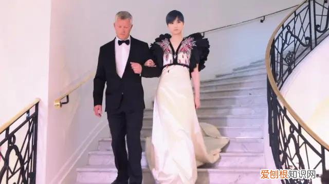 李宇春嫁78岁外国富翁婚礼？谣言已传两年