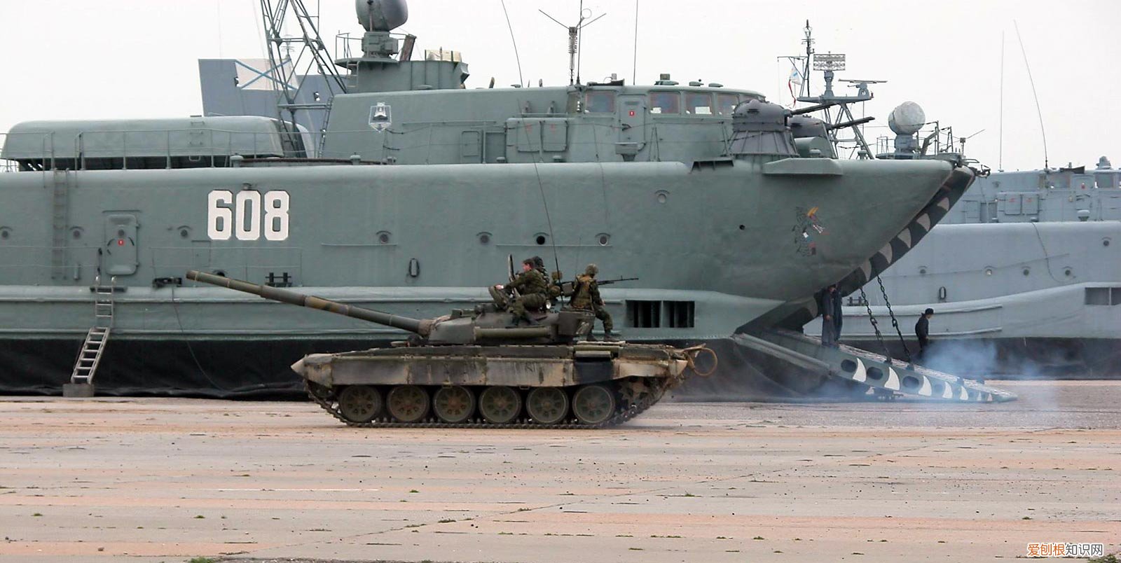 前苏联有哪些国家组成？他们彼此有何恩怨