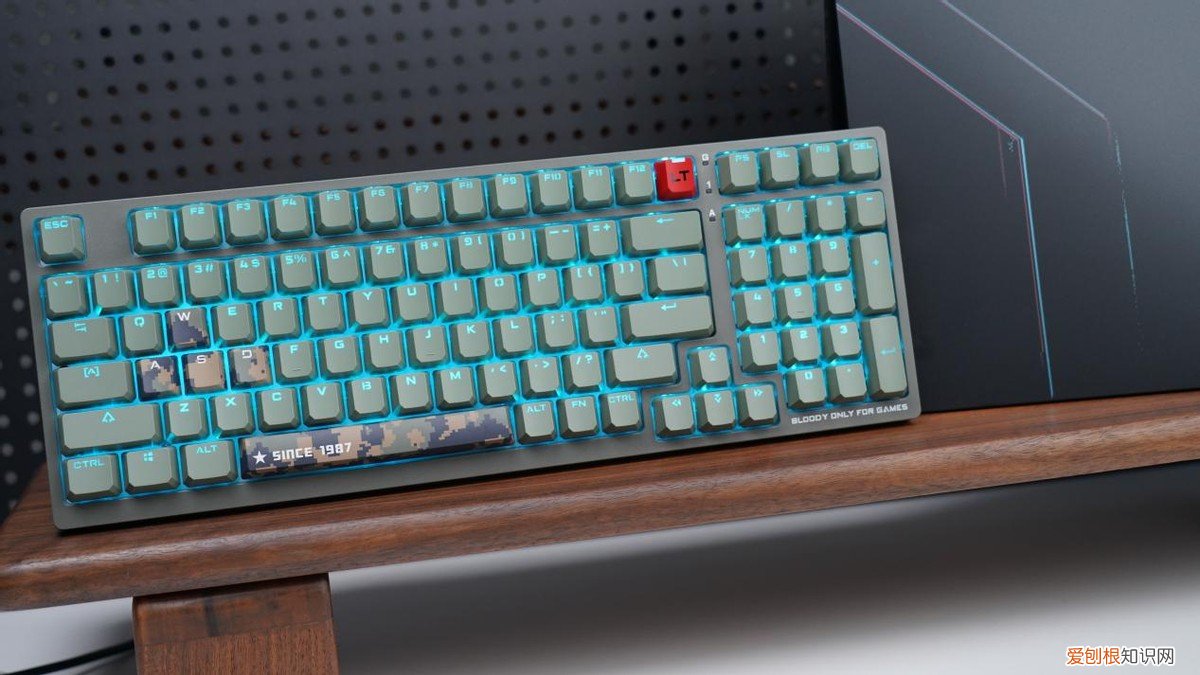光轴键盘适合打游戏吗 光轴机械键盘的优点和缺点