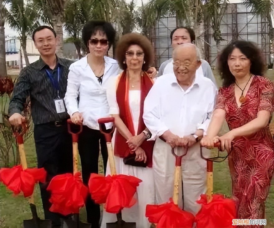 乔羽的传奇一生 乔羽的生平简介