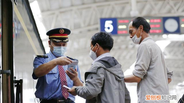 学生票需要取票吗 学生票可以直接刷身份证进站吗