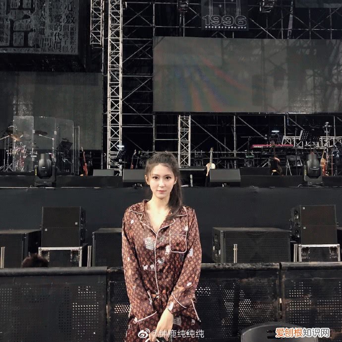 被传潜规则100多次 钟鹿纯一百多次是什么意思