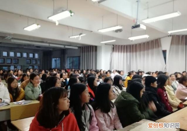 本科、专科有啥区别 本科是什么意思