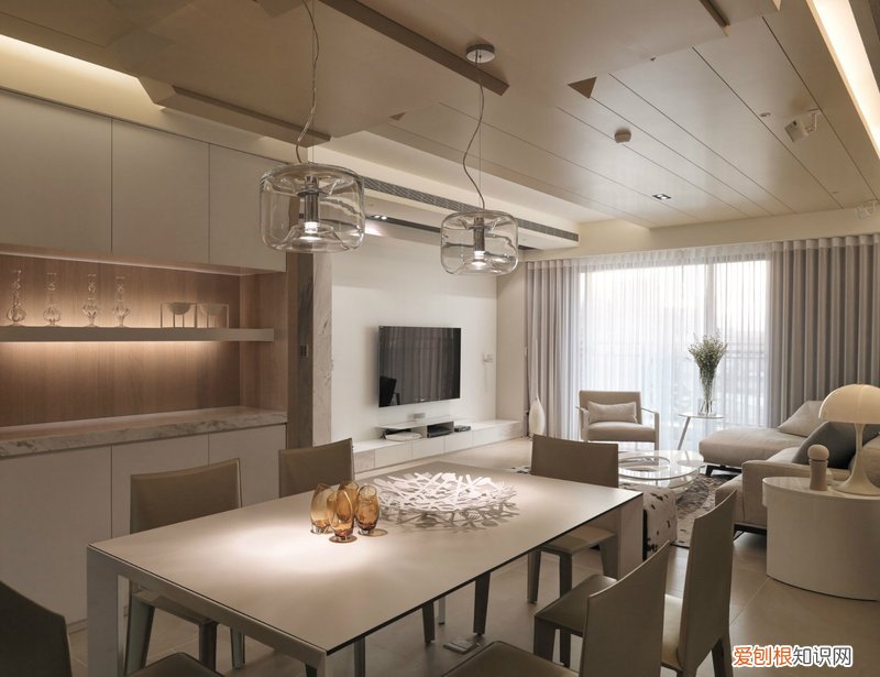 卧室床这样摆放,财运每天紧随你 床头朝哪个方向好旺财