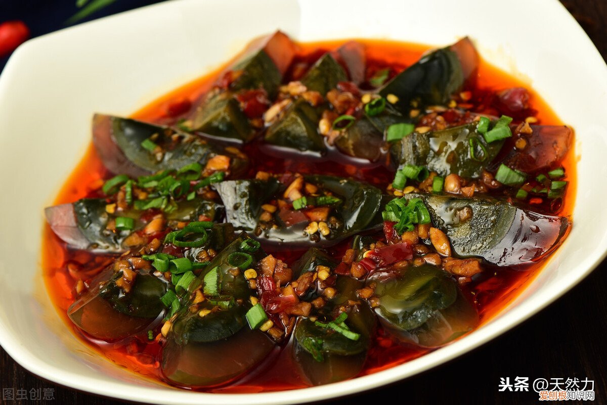 松花皮蛋怎么吃 买回来皮蛋要煮吗