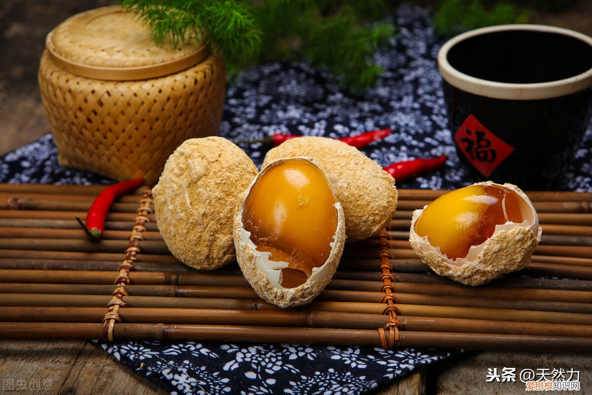 松花皮蛋怎么吃 买回来皮蛋要煮吗