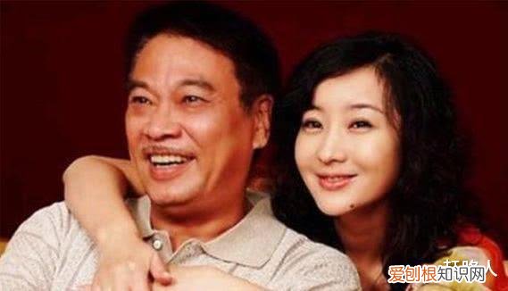 吴孟达妻子有哪几个 吴孟达现任妻子是谁